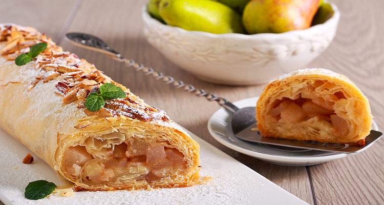Birnenstrudel mit Walnüssen - gustoreich.at Birnenstrudel mit Walnüssen - gustoreich.at