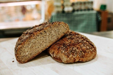 Danke Bauer Steinofenbrot mit Körndeln