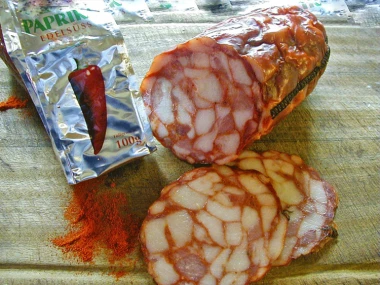 Paprika-Speckwurst